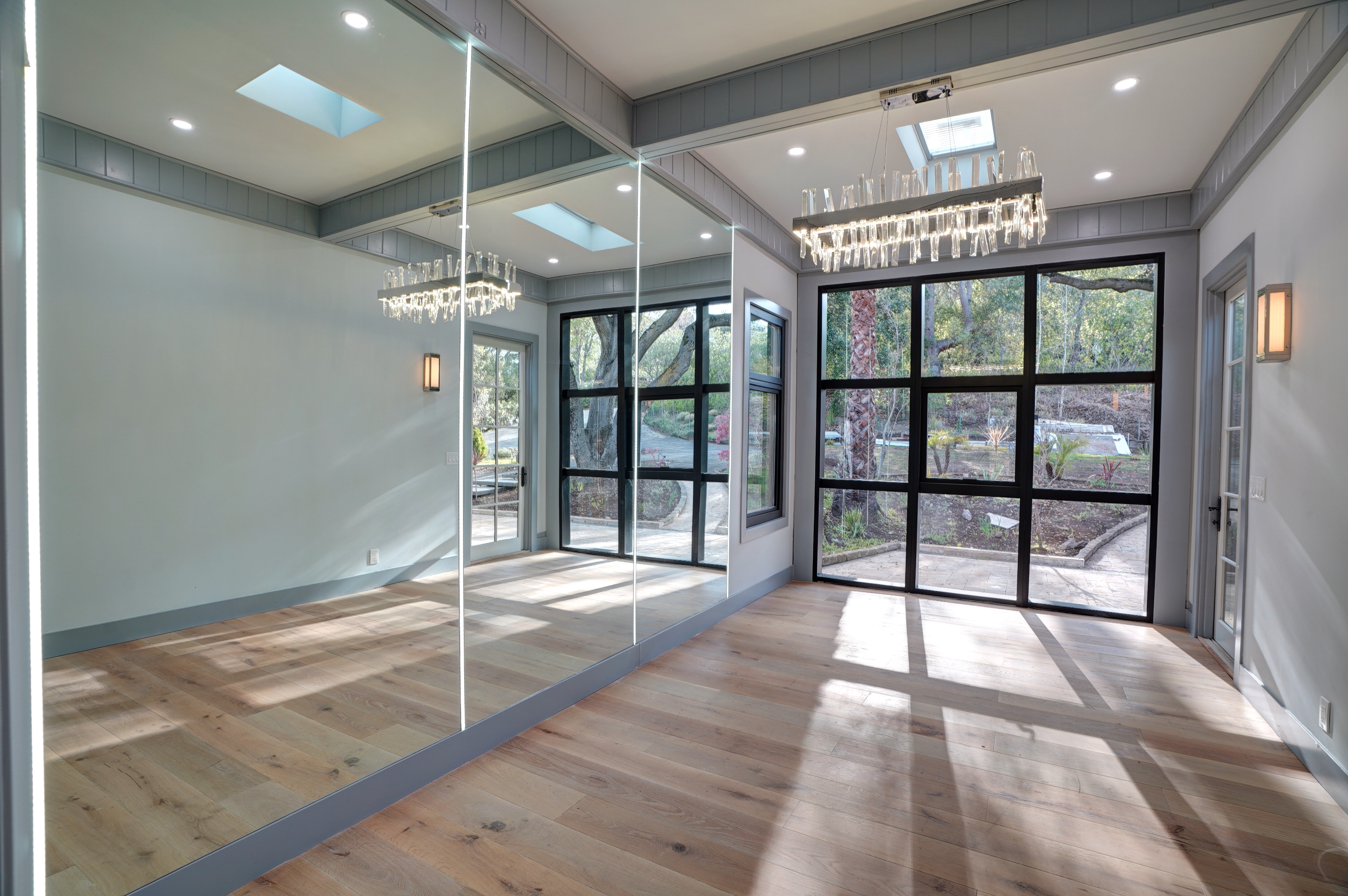 HDR interior real estate photography – Los Angeles